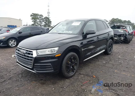 2018 Audi Q5 2.0T Premium/2.0T Tech Premium z USA, uszkodzony, nr VIN WA1ANAFY8J2115244